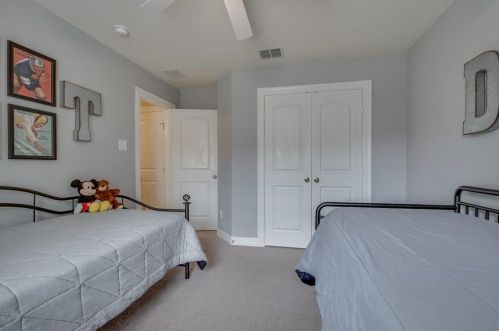 4020 Lone Star Ln, Denton TX  76210-3499 exterior