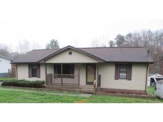 140 Brooklawn Dr, Kingsport, TN 37660-1706