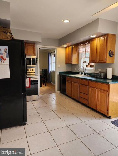 230 Forrestal Dr, Bear DE  19701-1668 exterior