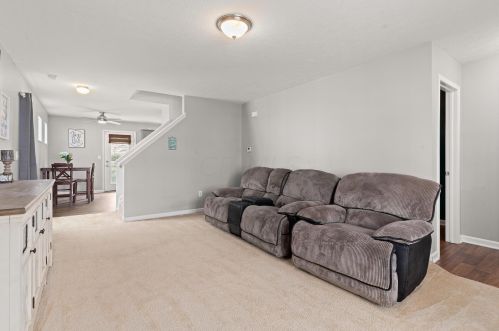 3963 Snowshoe Ave, Darbydale OH  43123-1372 exterior