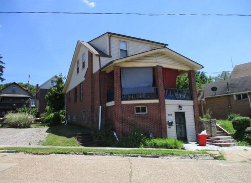 822 Duss Ave, Ambridge, PA 15003-2043