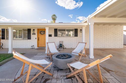 4202 42nd Pl, Phoenix, AZ 85018-4290