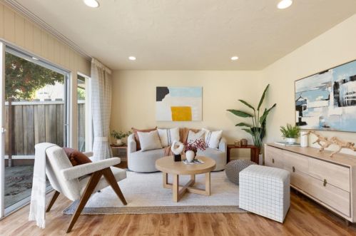 123 Flynn Ave, Mountain View, CA 94043-3945