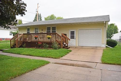 1021 14th St, Boone, IA 50036-1529