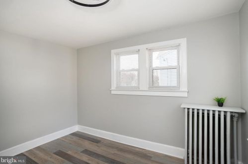 24 Poland St, Trenton NJ  08638-2328 exterior