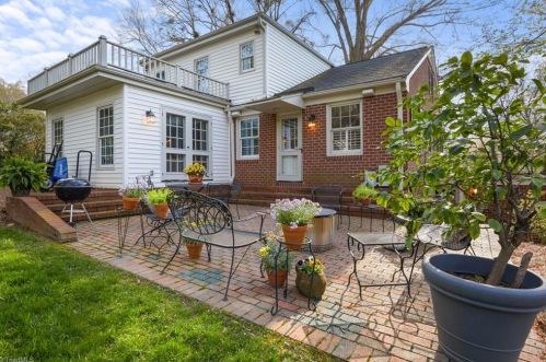 606 Elmwood Dr, Greensboro NC  27408-5005 exterior