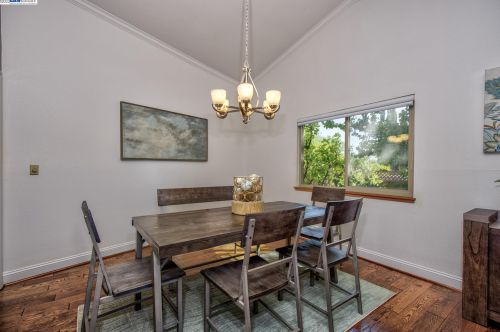 2454 Pyramid St, Livermore, CA 94550-6612