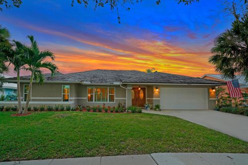 18661 Misty Lake Dr, Jupiter, FL 33458-3750