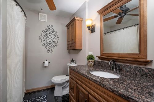 1014 Hinde St, Washington Ch OH  43160-1931 exterior