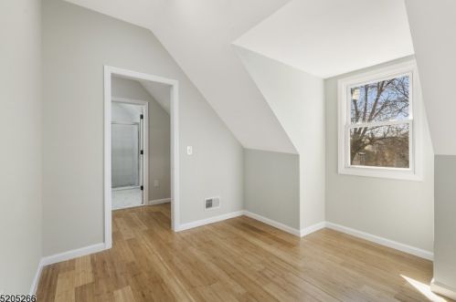 215 Rutledge Ave, East Orange NJ  07017-4911 exterior