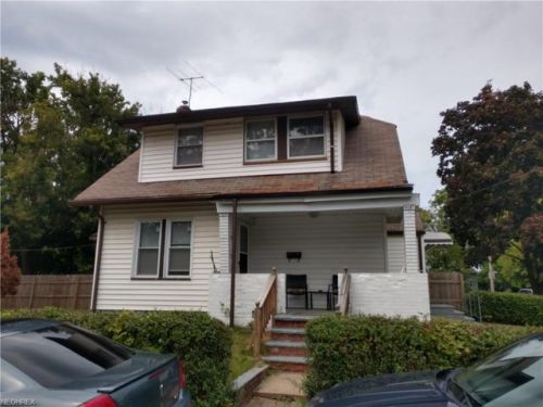 1346 185th St, Cleveland, OH 44110-2822