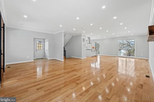 1437 Lawrence St, Washington DC 20017-2911 exterior