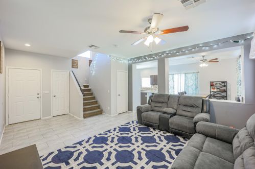 22232 29th Dr, Phoenix, AZ 85027-1758