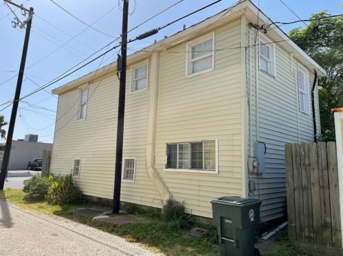 1515 13th St, Galveston TX  77550-8223 exterior