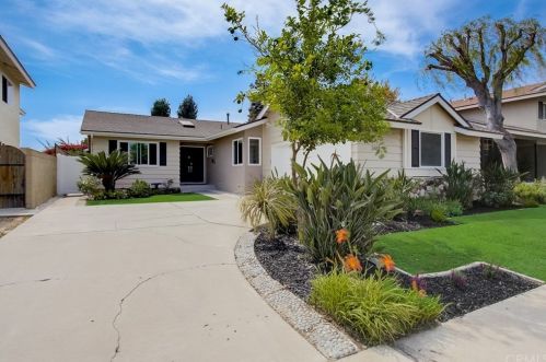 3461 Fela Ave, Long Beach, CA 90808-3210