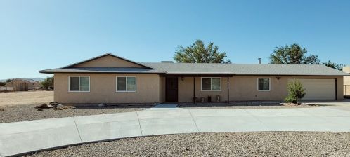 13777 Branding Iron Dr, Helendale, CA 92342-7735