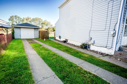 606 Miller St, Latrobe PA  15650-1549 exterior