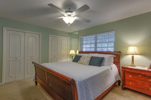 4500 Westlake Dr, Fort Worth TX  76109-4936 exterior