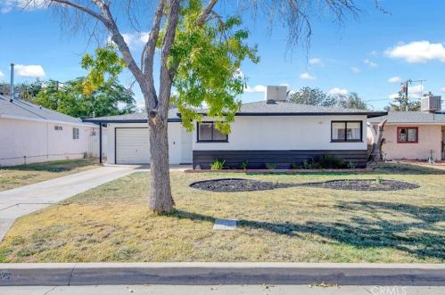 44035 Cedar Ave, Lancaster CA  93534-4422 exterior