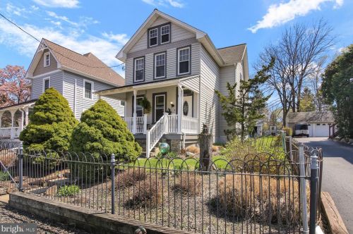 704 Berwyn Ave, Berwyn PA  19312-1714 exterior