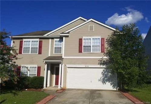 9737 Bayview Pkwy, Charlotte, NC 28216-3748