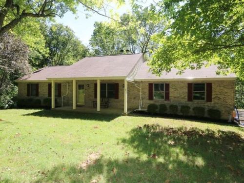 5480 Botts Ln, Petersburg, KY 41080-9303