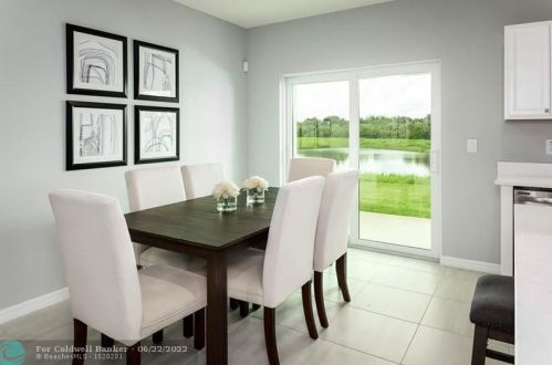 3668 Sapphire Hollow Way, Fort Pierce FL  34981 exterior