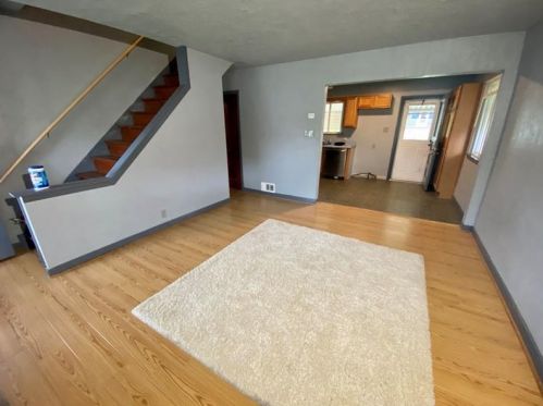 308 Owens Ave, Mckeesport, PA 15133-2436