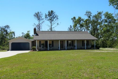 5118 Presidents Cir, Marianna, FL 32446-6817