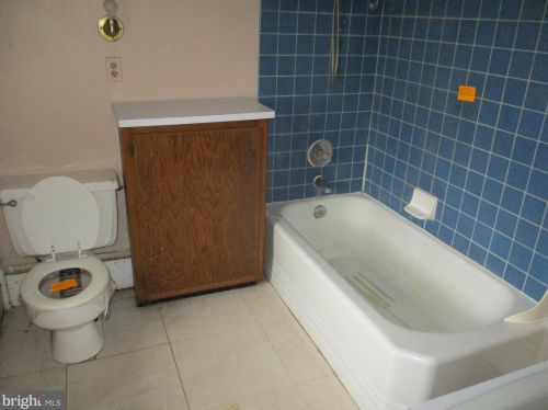 1810 Schwenksville Rd, Collegeville PA  19473-1942 exterior