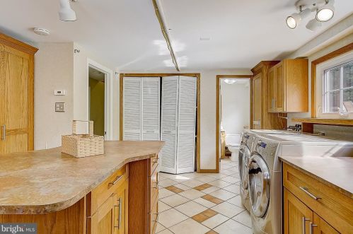 107 Bartholomew Rd, Berwyn PA  19312-1604 exterior