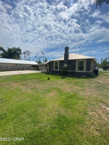 17931 Park Pl, Fountain, FL 32438-2701