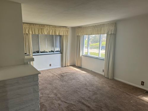 1913 Fairway Dr, Springfield OH 45504-1218 exterior