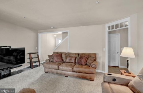 109 Landover Ct, West Enola PA  17025 exterior