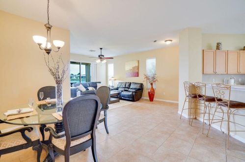 9833 Eastbrook Cir, Fort Pierce FL  34987-2431 exterior