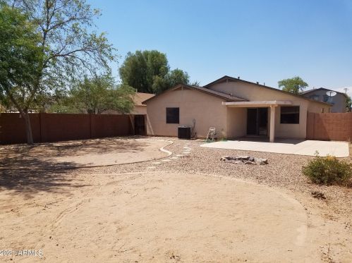 1821 Cowboy Cove Trl, San Tan Valley, AZ 85143-4487