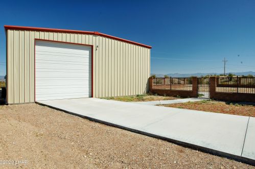 4189 Wagon Wheel Dr, Lake Havasu City, AZ 86404-2086