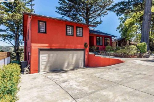 6621 Heartwood Dr, Oakland, CA 94611-2334