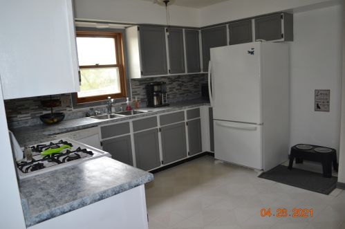 328 Foxmead Dr, Waterford WI  53185-4427 exterior