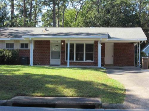 6207 Hilltop Dr, Pensacola, FL 32504-7514