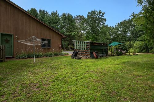 121 Ladd Hill Rd, Belmont NH  03220-3009 exterior
