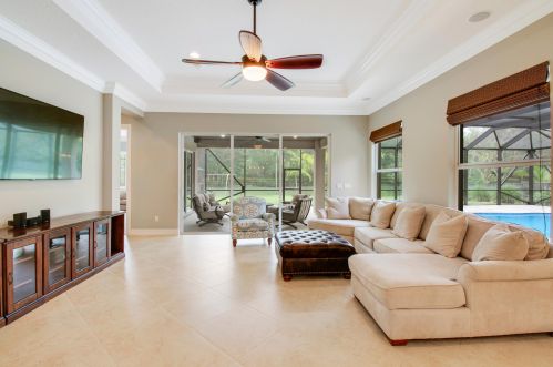 7906 Arbor Crst Way, West Palm Beach FL  33412-2467 exterior