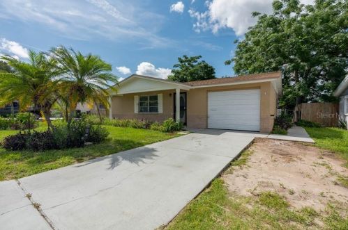 5110 Farley Dr, Tarpon Springs FL  34690-2010 exterior