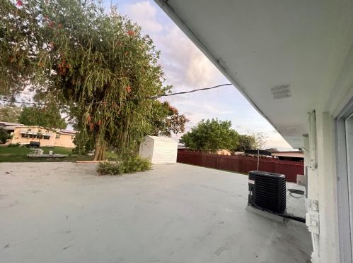 961 2nd St, Belle Glade FL  33430-2023 exterior