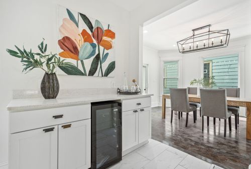 2750 Murray Ave, Milwaukee WI  53211-3645 exterior