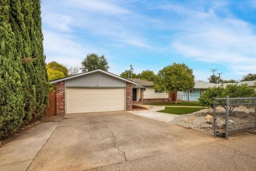 713 O St, Rio Linda CA  95673-2353 exterior