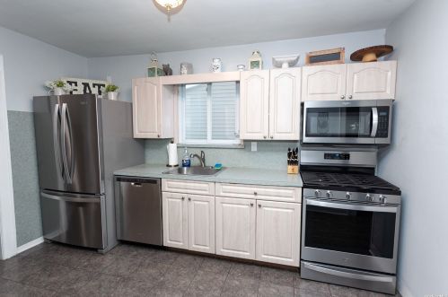 24 Plainfield Ave, East Rockaway NY  11518-1230 exterior