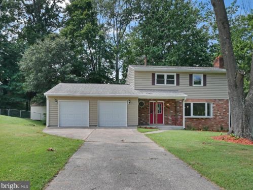 12302 Harbor Dr, Woodbridge, VA 22192-2206