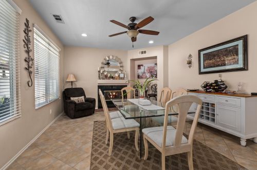 27560 Nellie Ct, Temecula CA  92591-2846 exterior