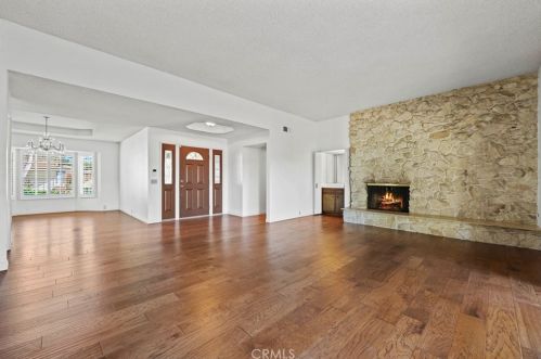 23557 Arlen Dr, Santa Clarita, CA 91321-3470